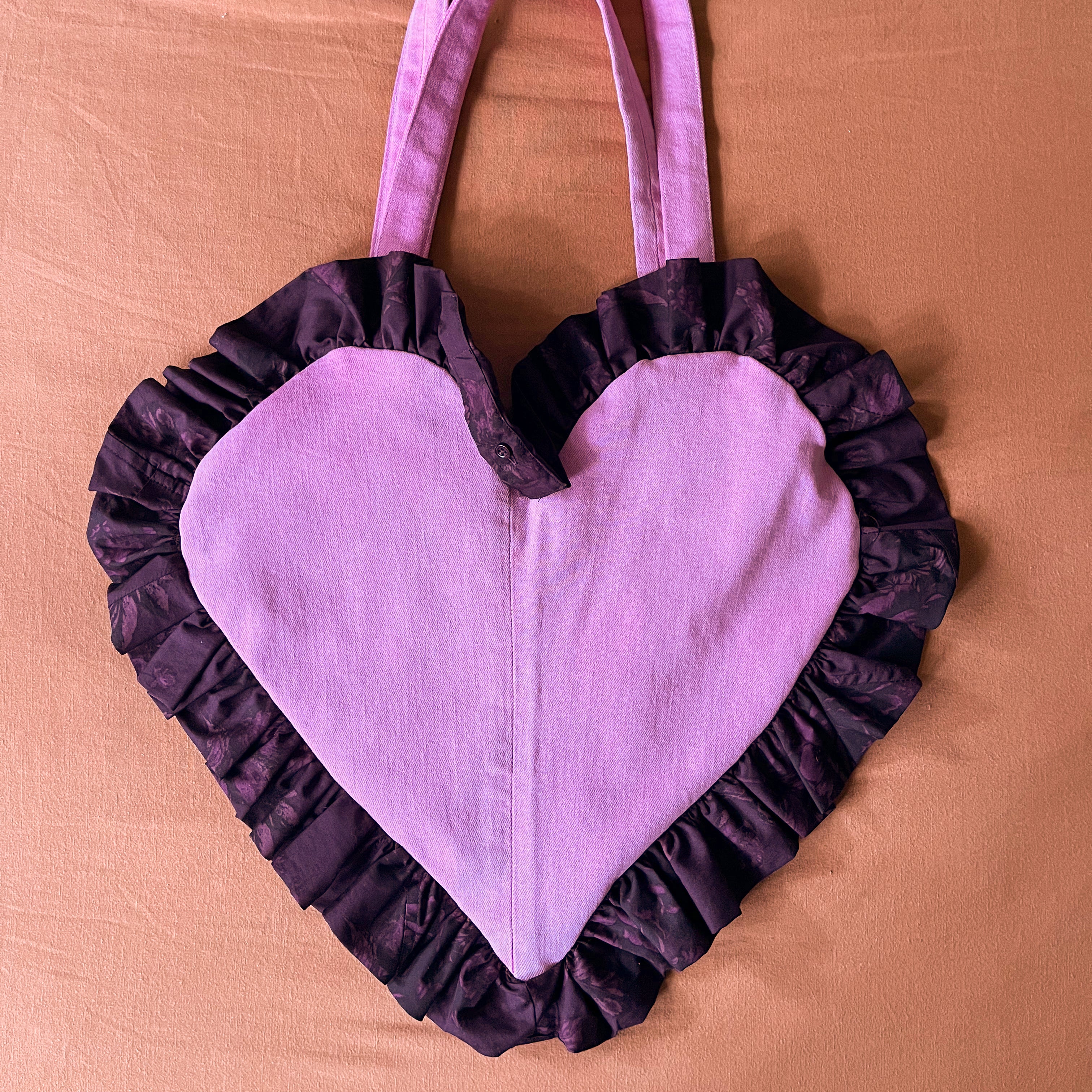 Ruffle Heart Tote