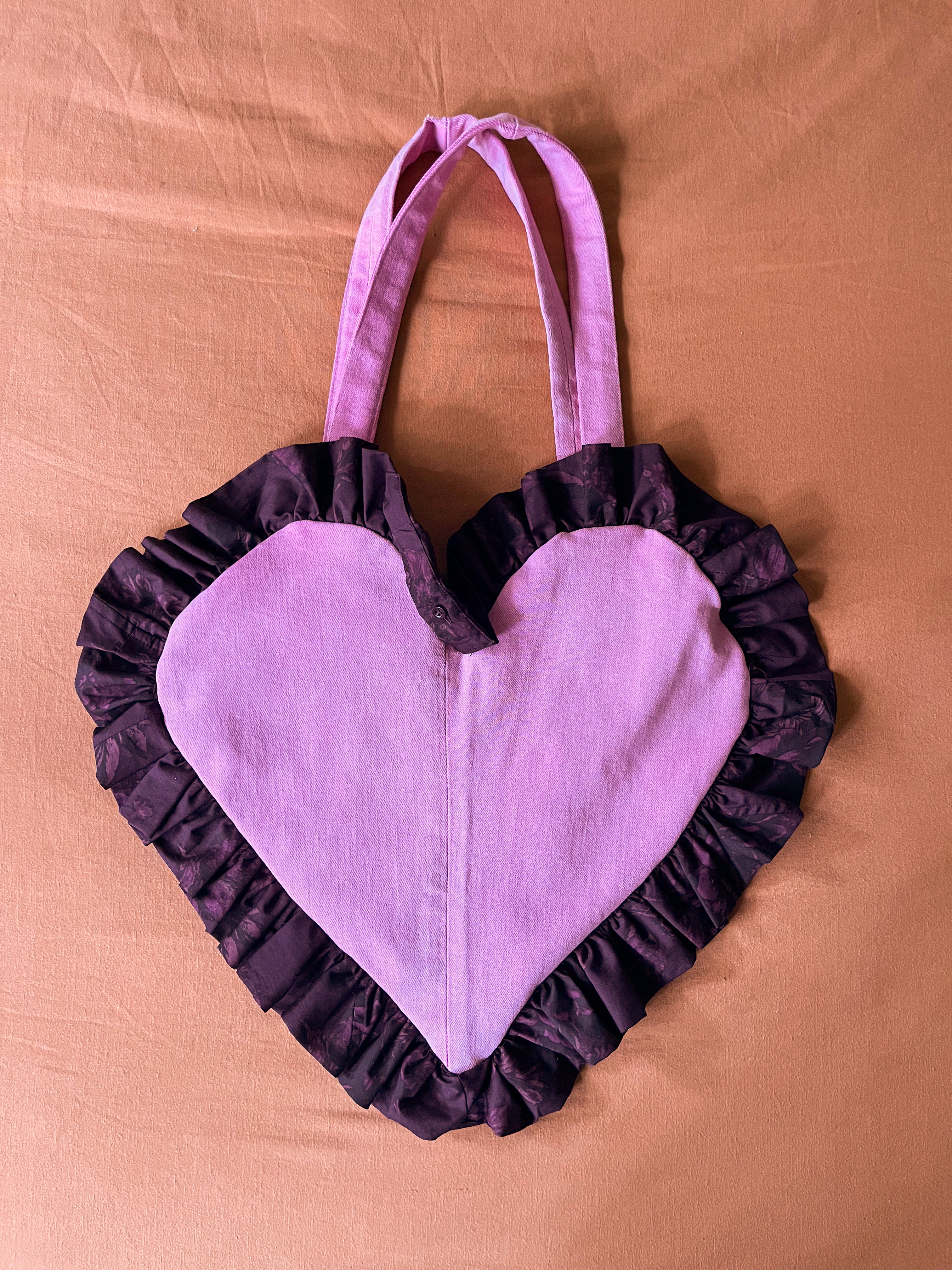 Ruffle Heart Tote